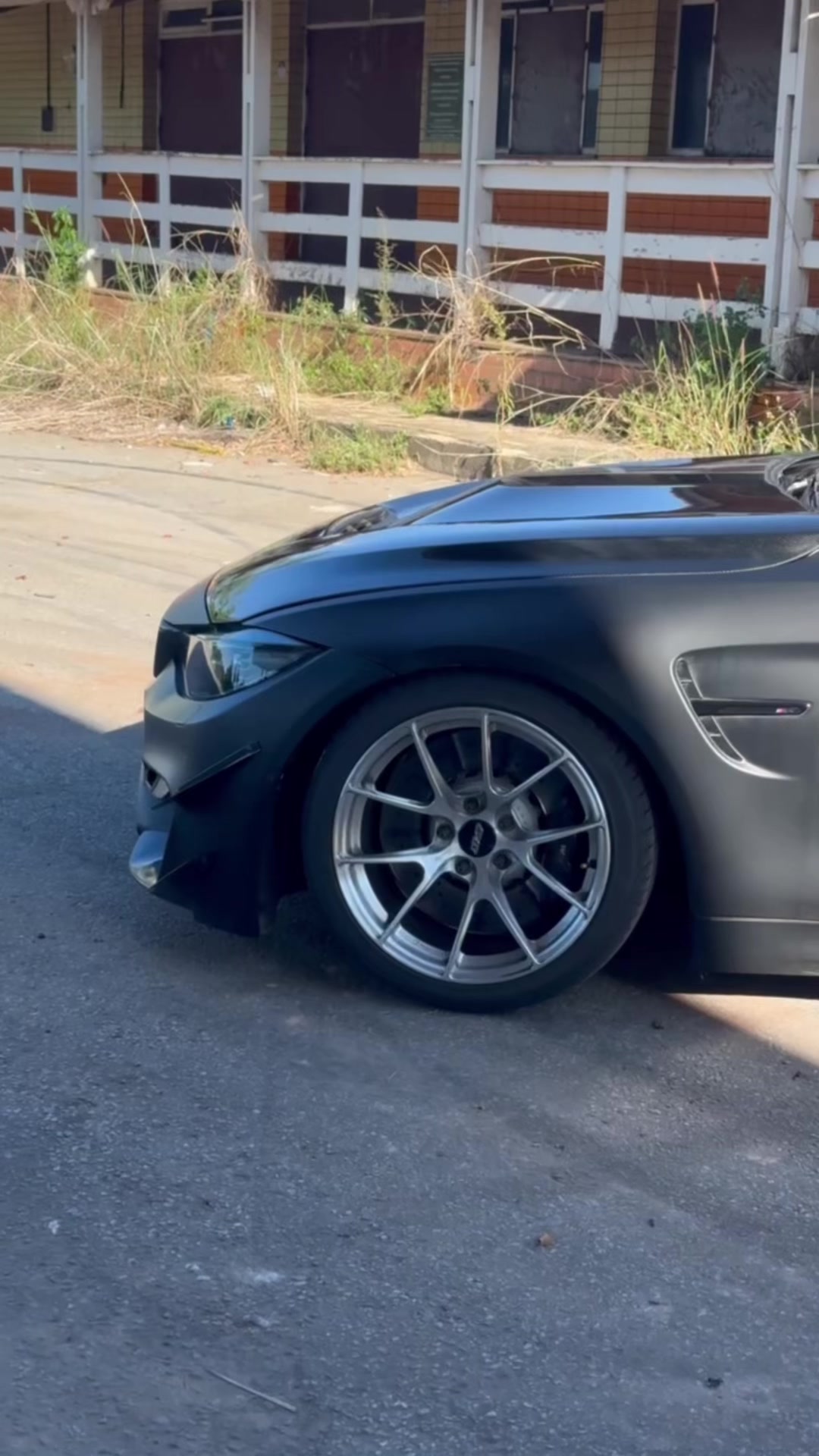 @driveitlikestoleit