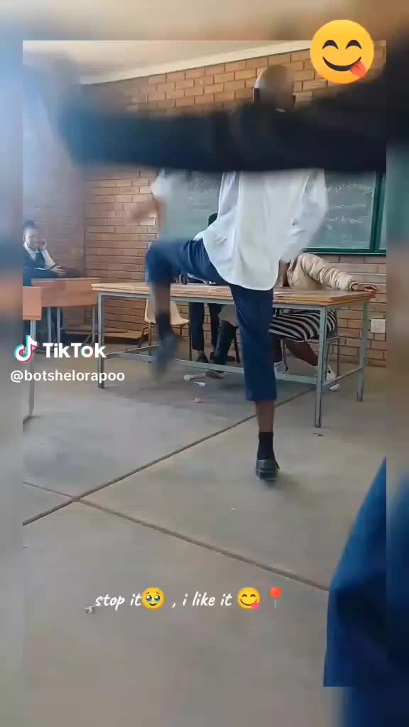 @Tshephoss24