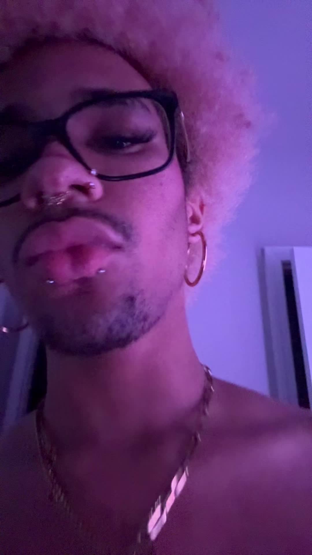 @🤎