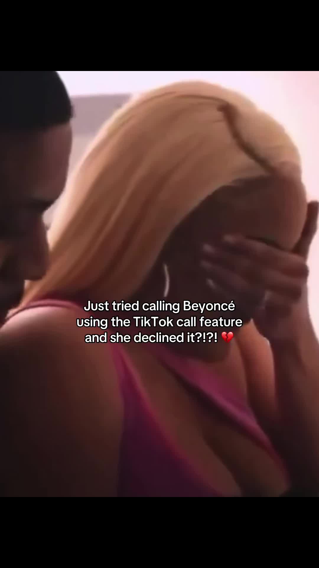@⭑𓂃