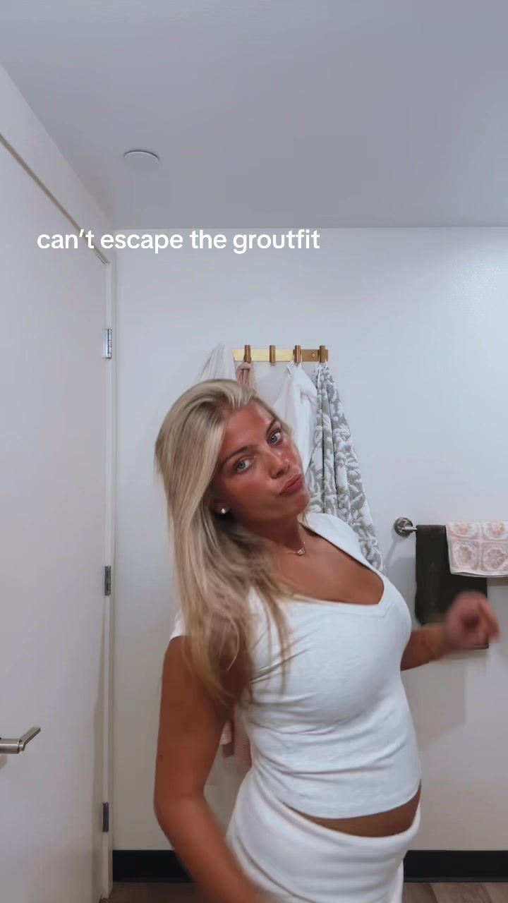 @rosalieeeramirez