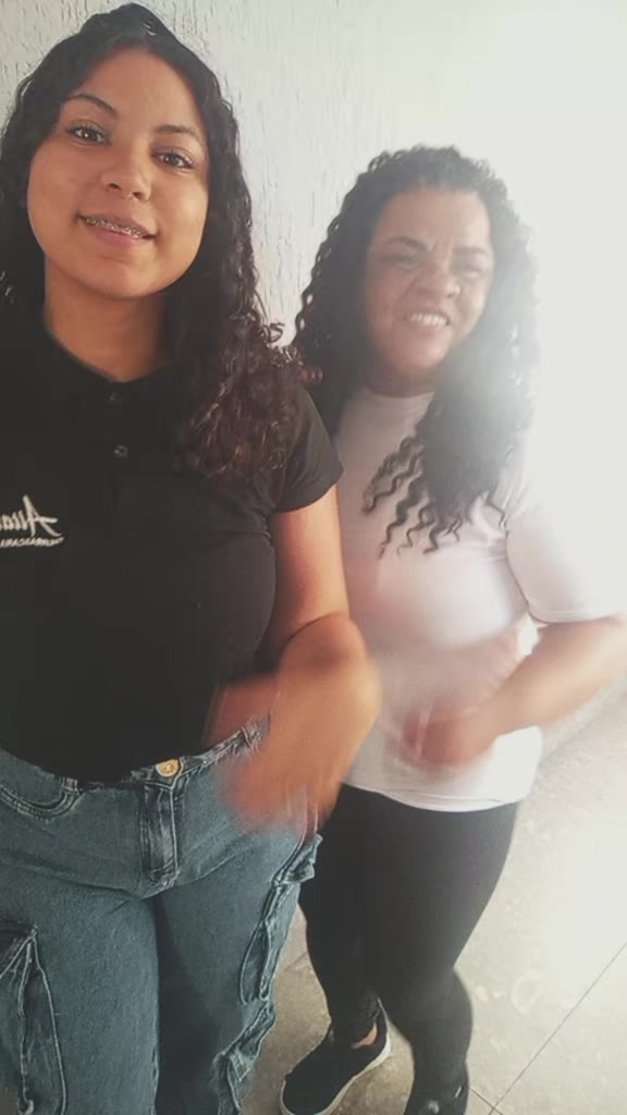@anavihh