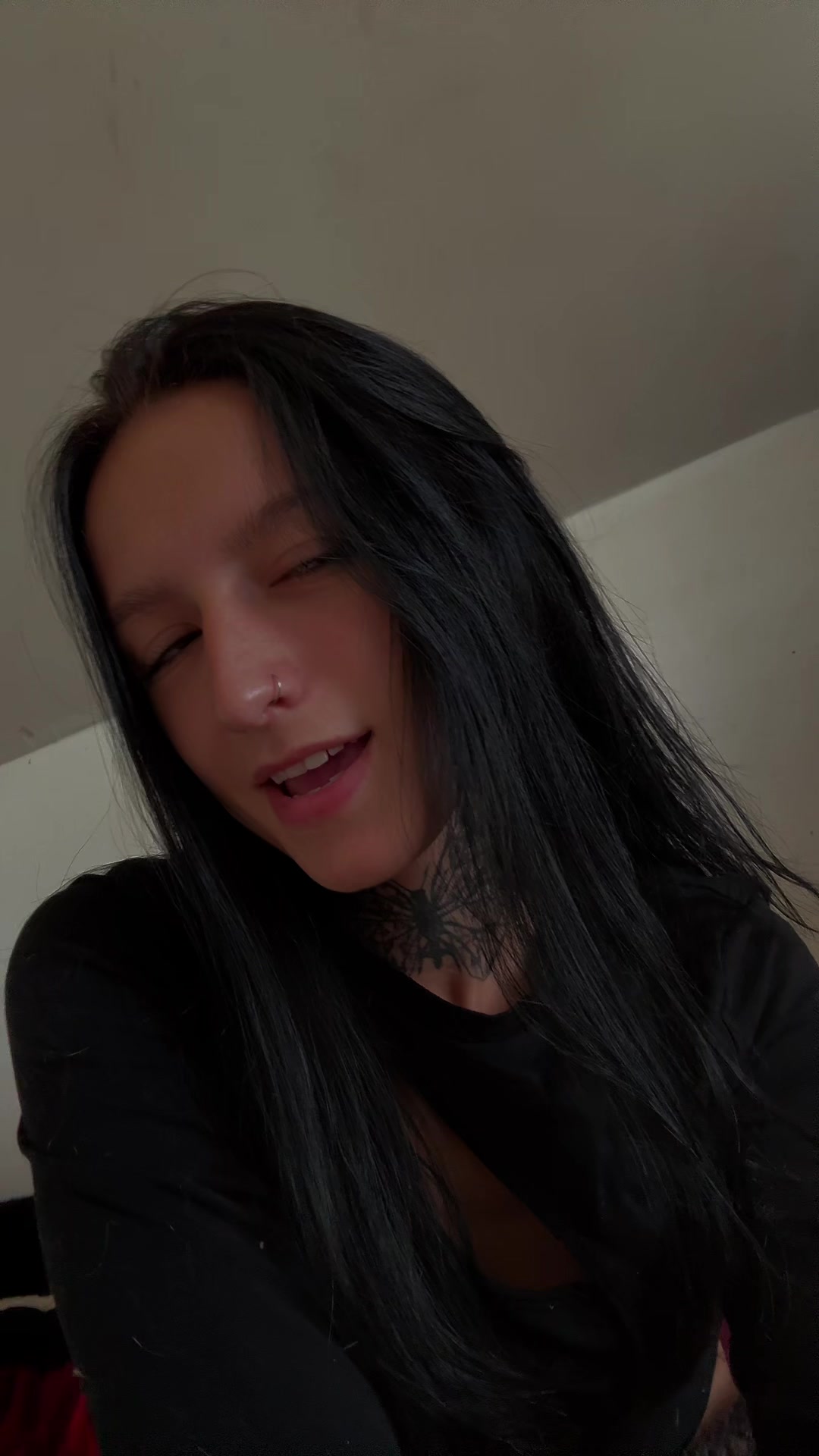 @Miss_Levesque_04
