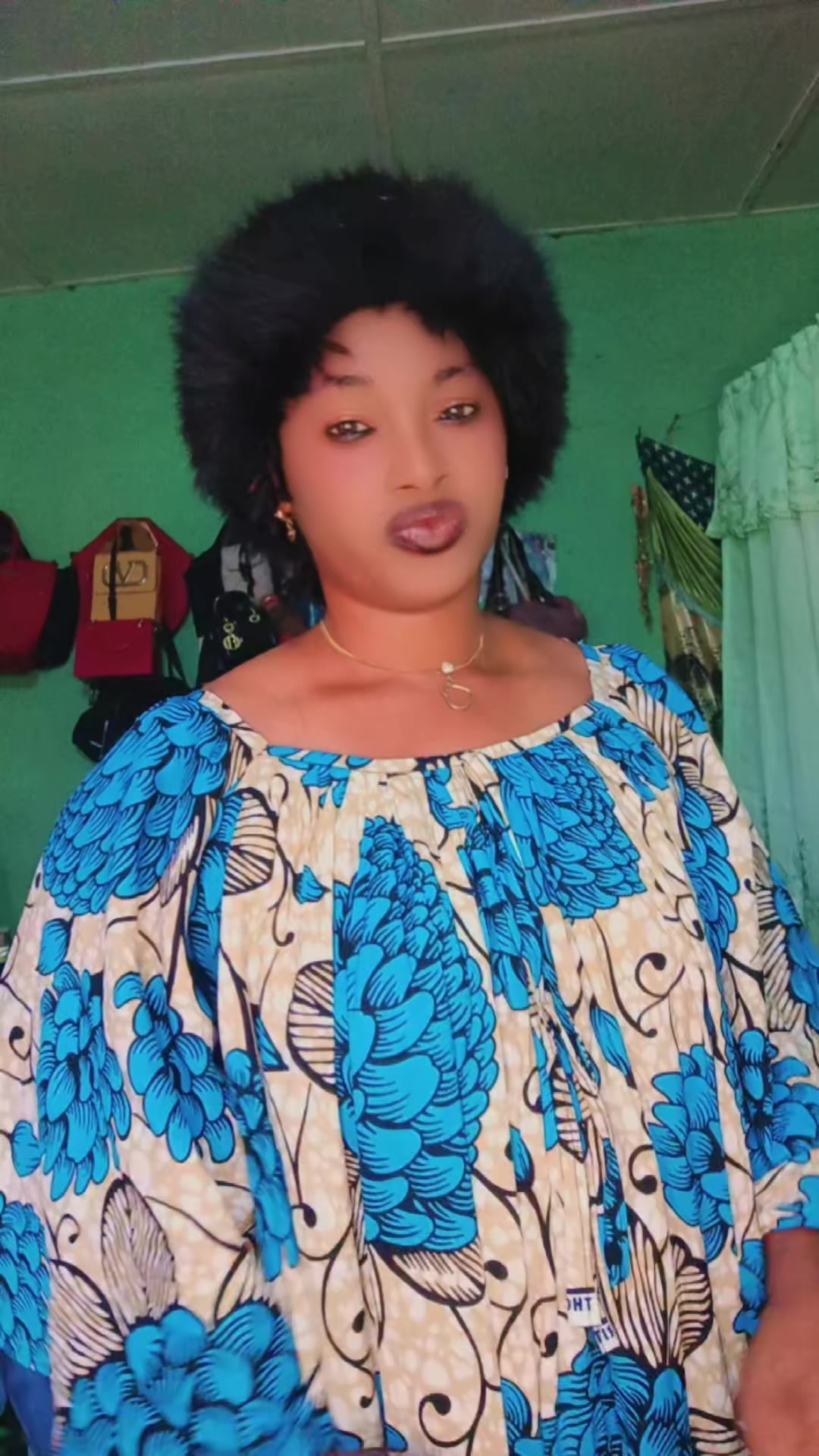 @Fatim 🧕🥷👮♀️👷♀️🩷🩵🩶