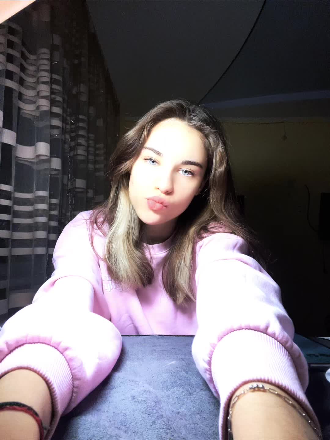 @Loket🦋