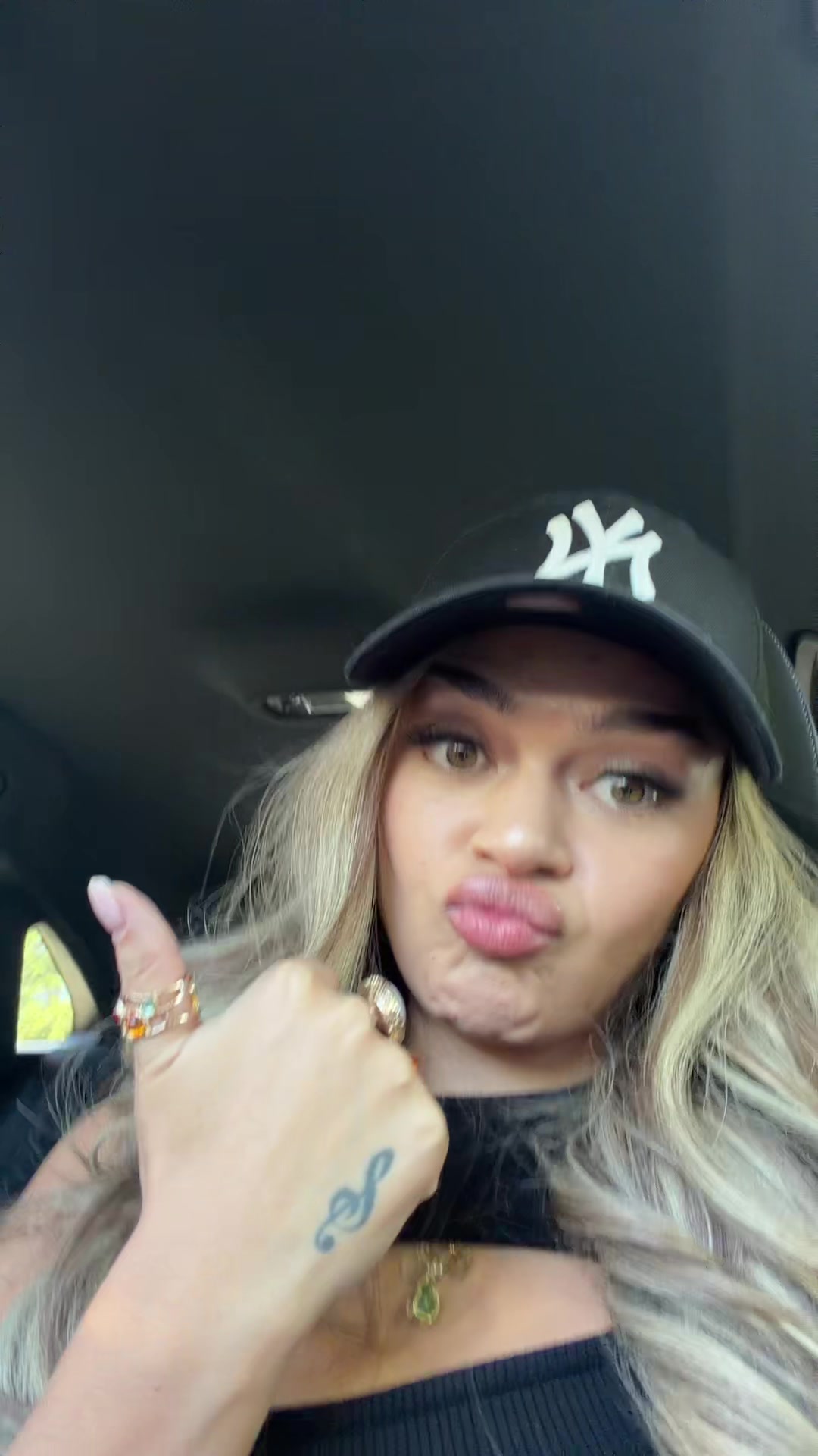 @delanylb