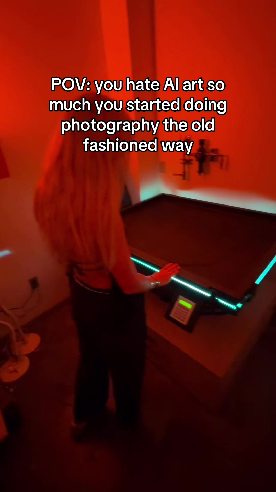 @bysaraschultz