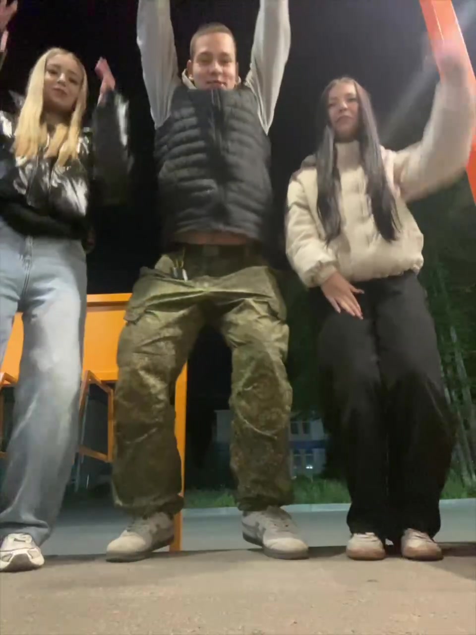 @mk