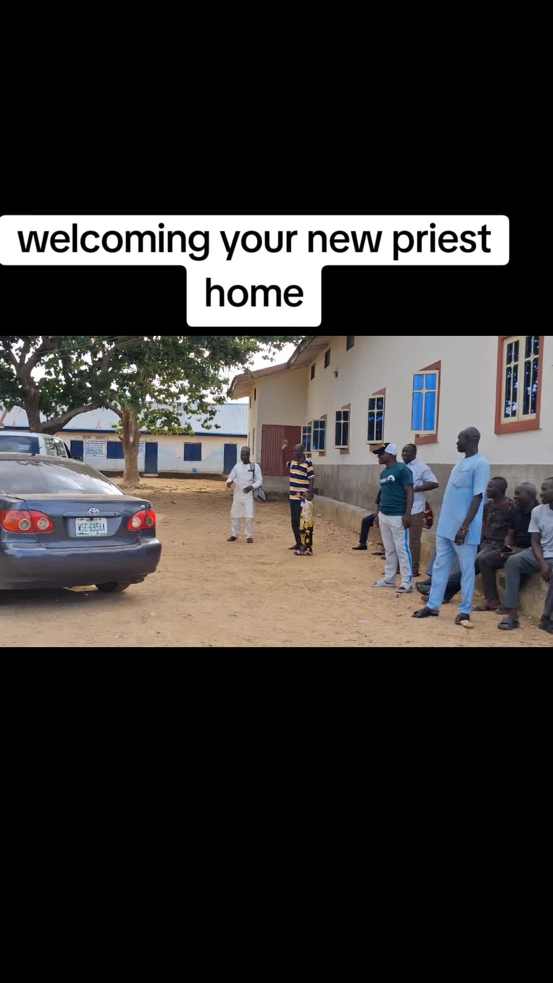 @Female photographer in minna