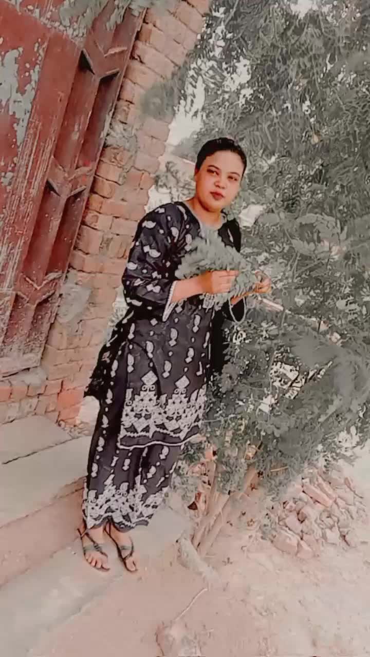 @Roshni khan