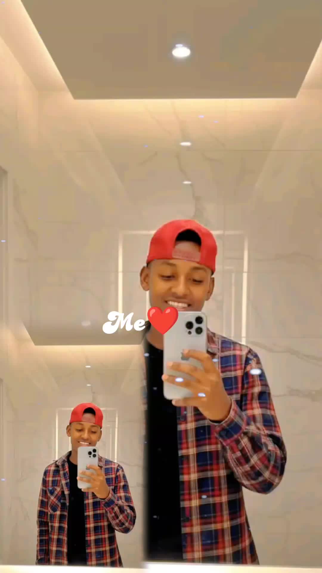 @Jøøñ