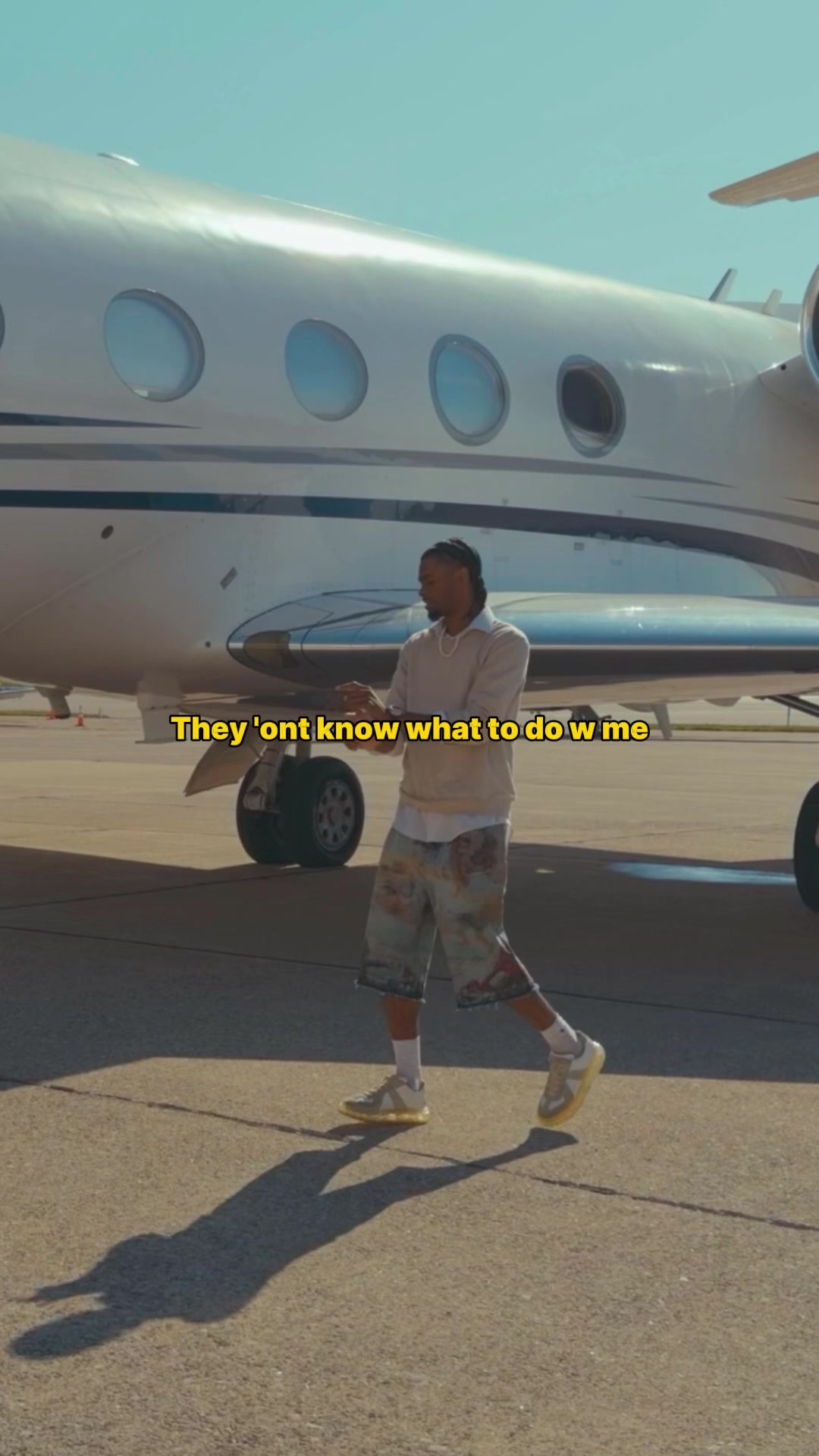 @&Eacute;.T.