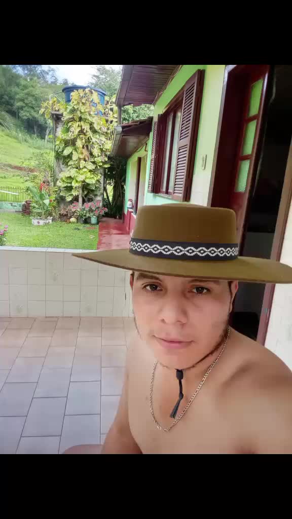 @Pietro Daniel Dominguez Schavë