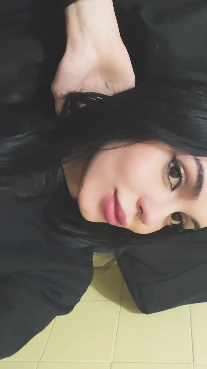 @__queziiaaa_