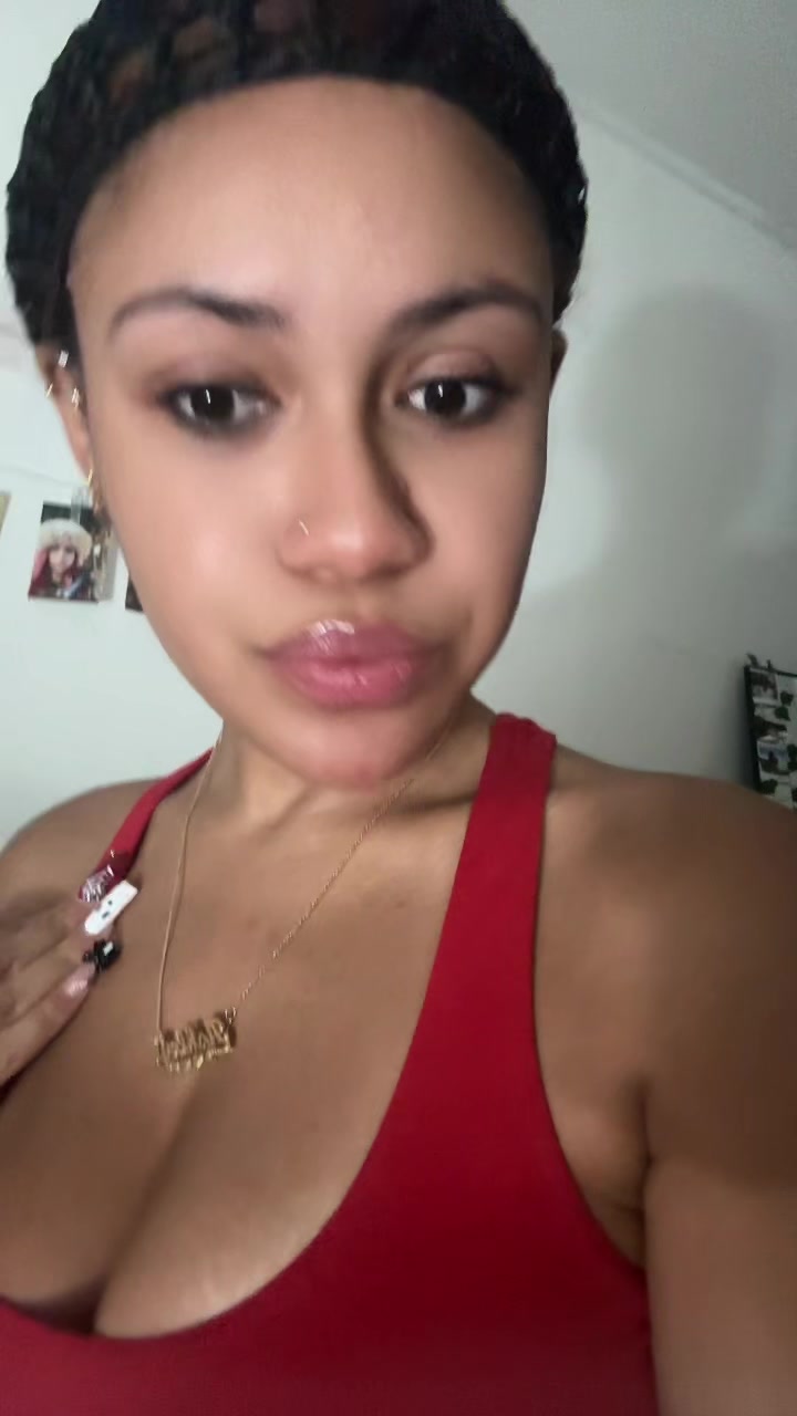@Myleftcheeck