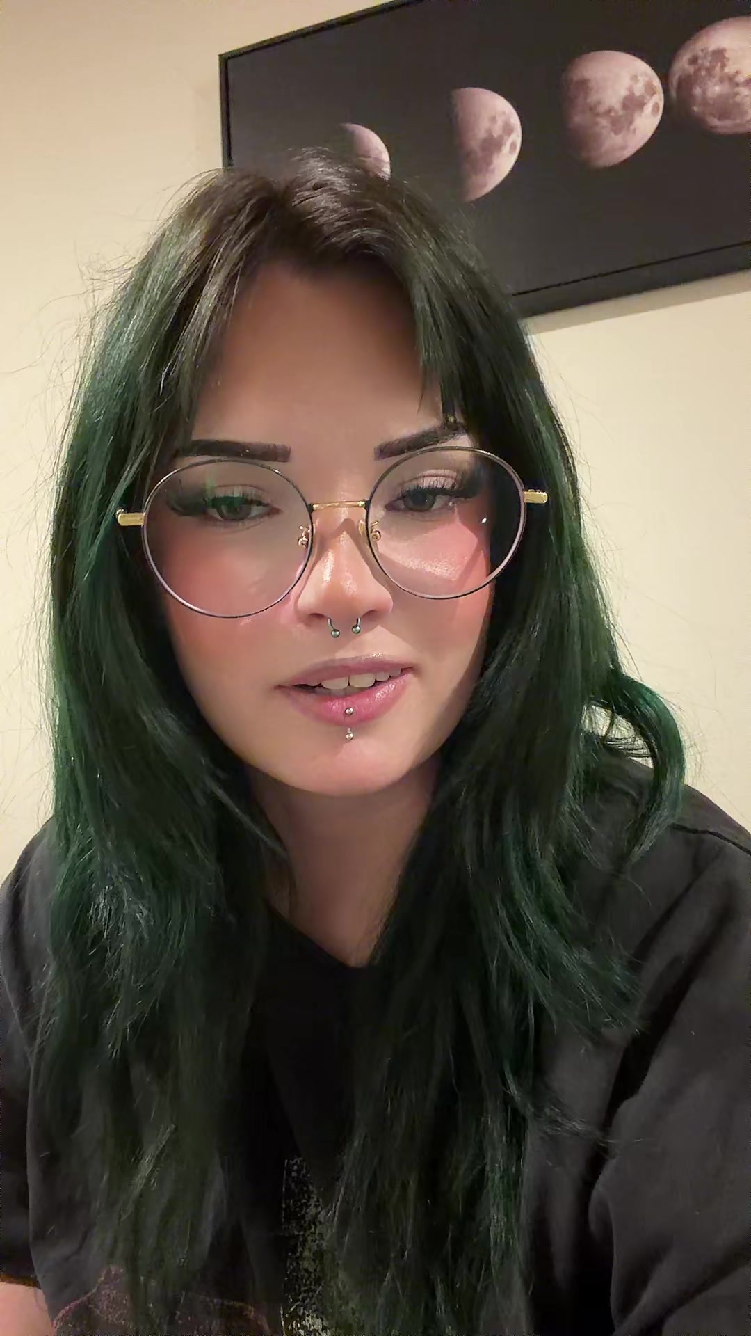 @Makala 🕯️🦇🥀