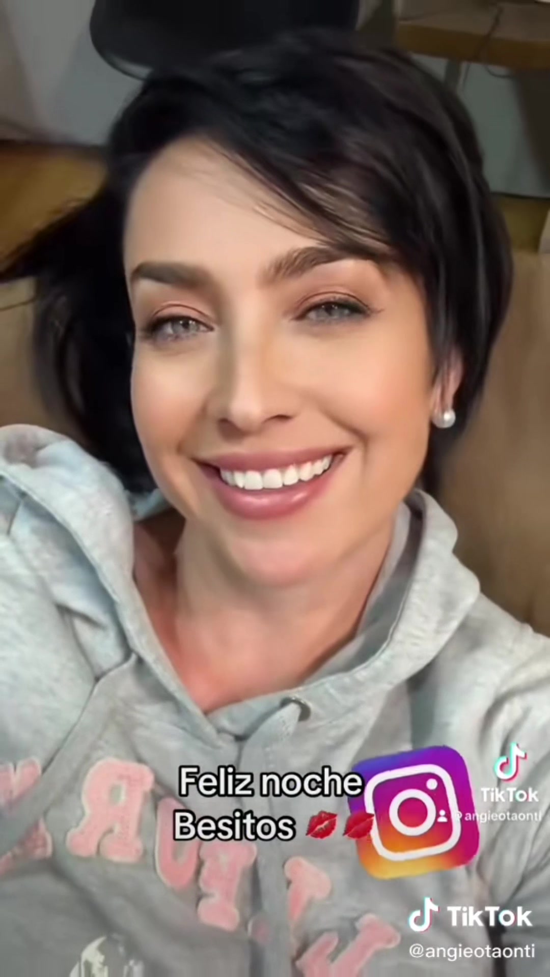 @Angela María Otálora