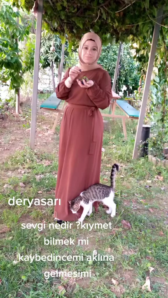 @deryasarı5541