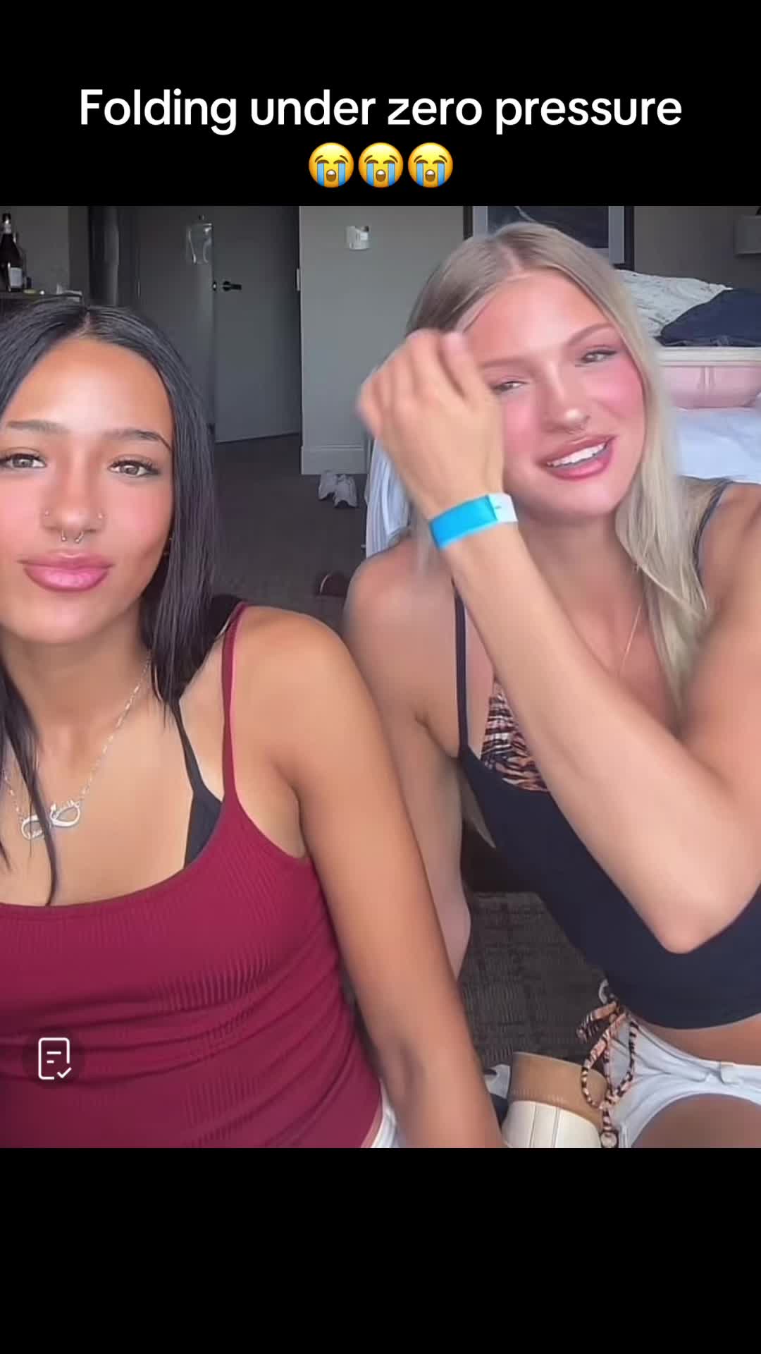 @izzyandalanna.archive