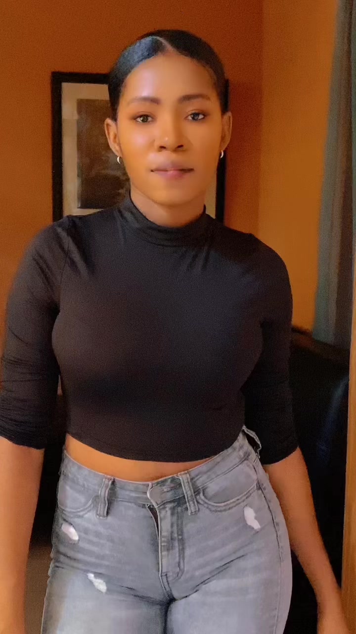 @Sun☀️ 🥀♒