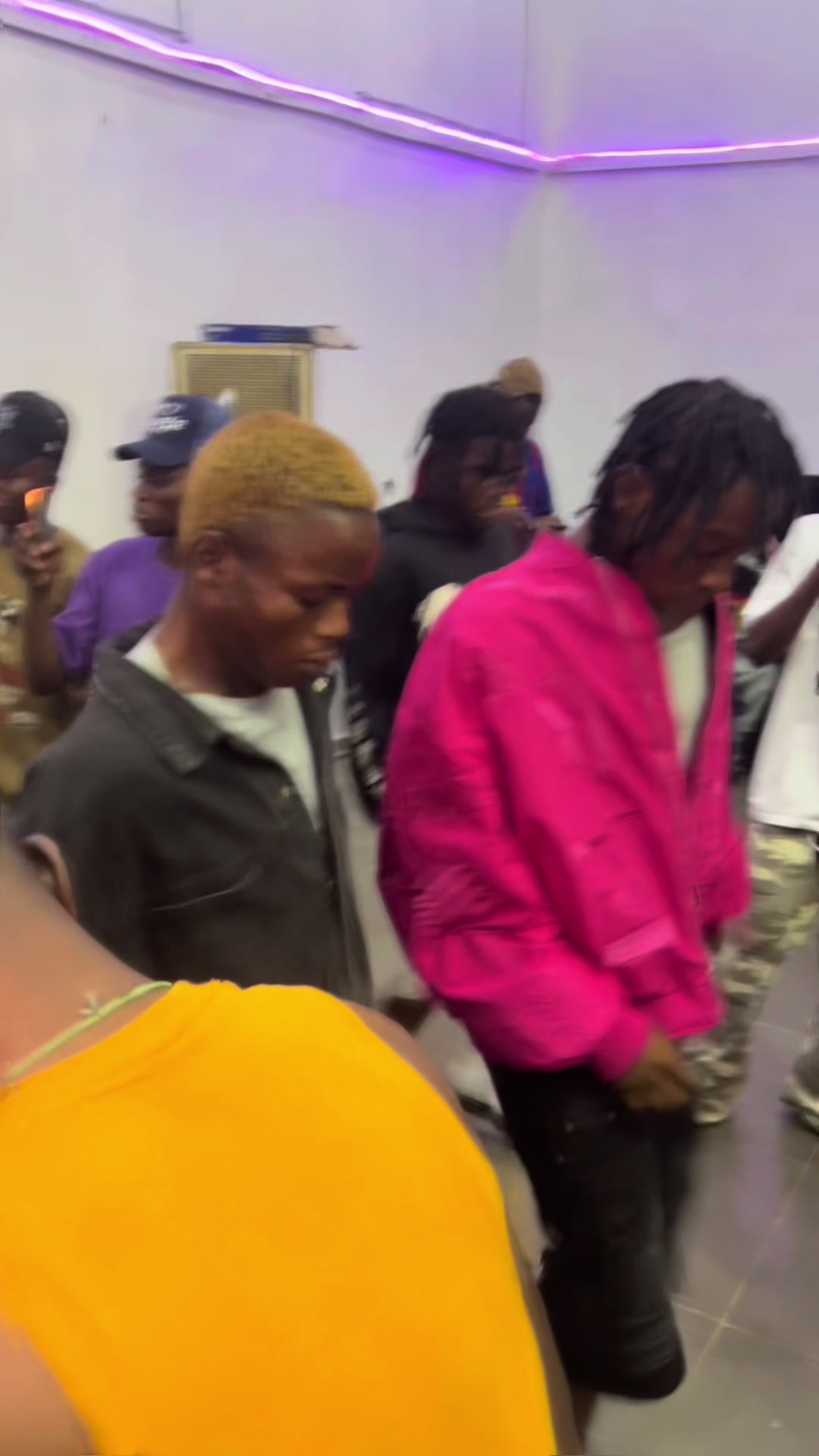 @𝐁𝐨𝐥𝐚𝐣𝐢𝐎𝐟𝐆𝐚𝐩𝐨𝐬𝐚