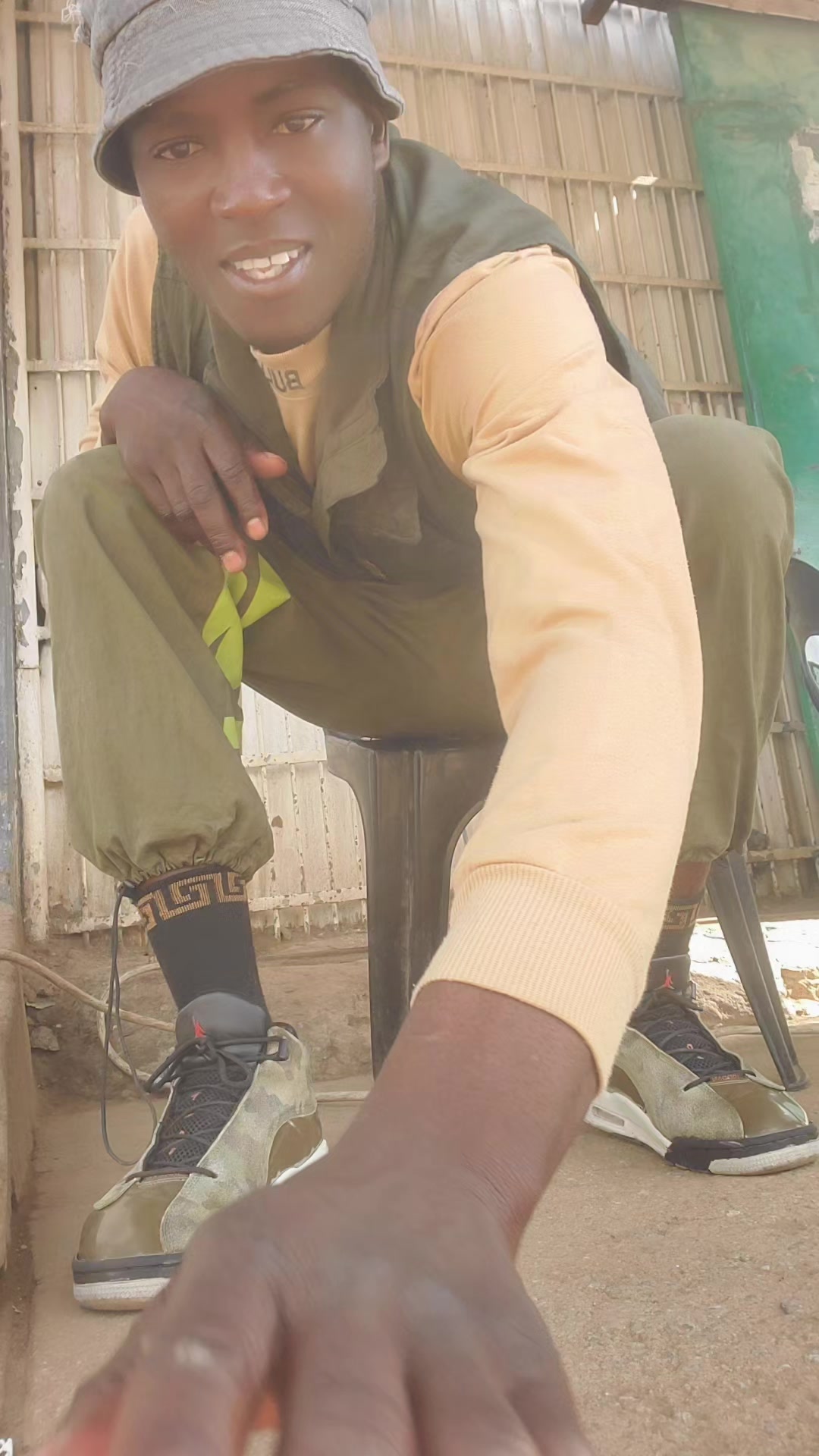 @Leeroy Ngandu