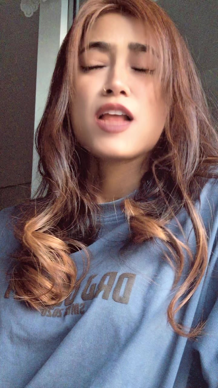 @Miss_👑M@nDaL🇳🇵❤️💍