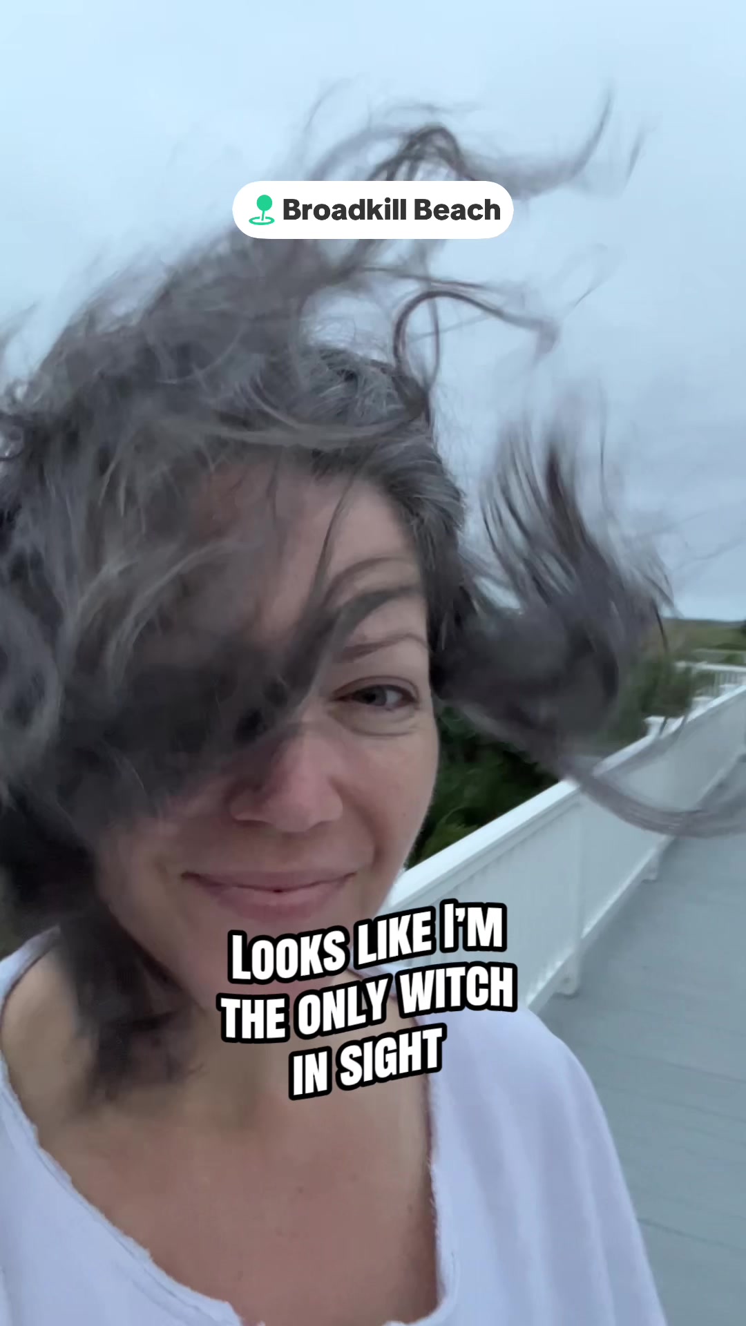 @ShelliSitsWeirdly