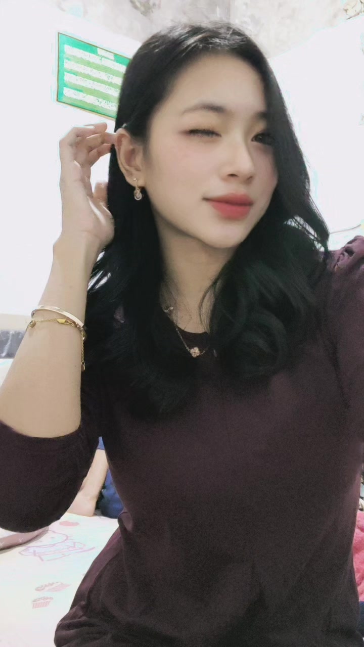 @Monee2