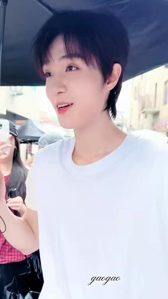 @梁思伟