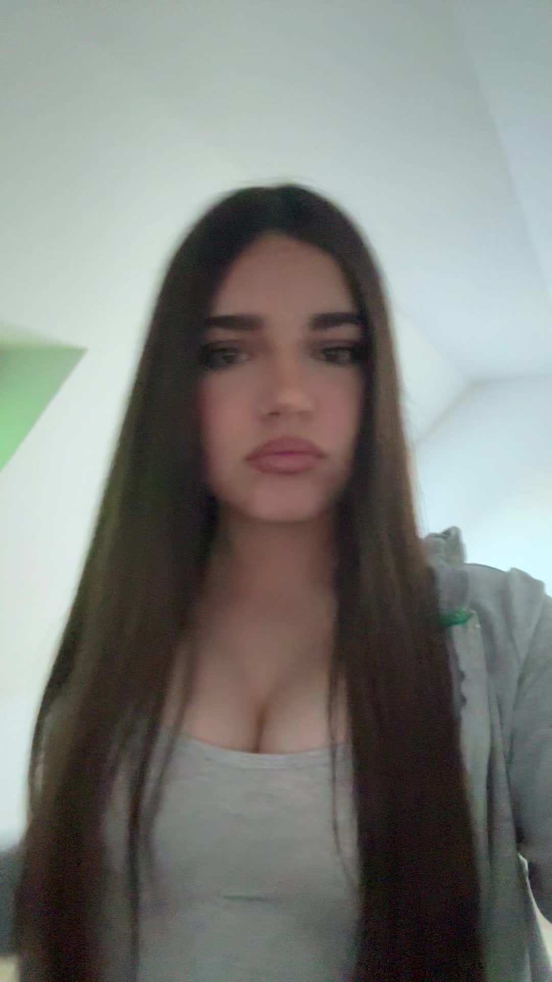 @𝓤𝓻𝓼𝓪✞︎