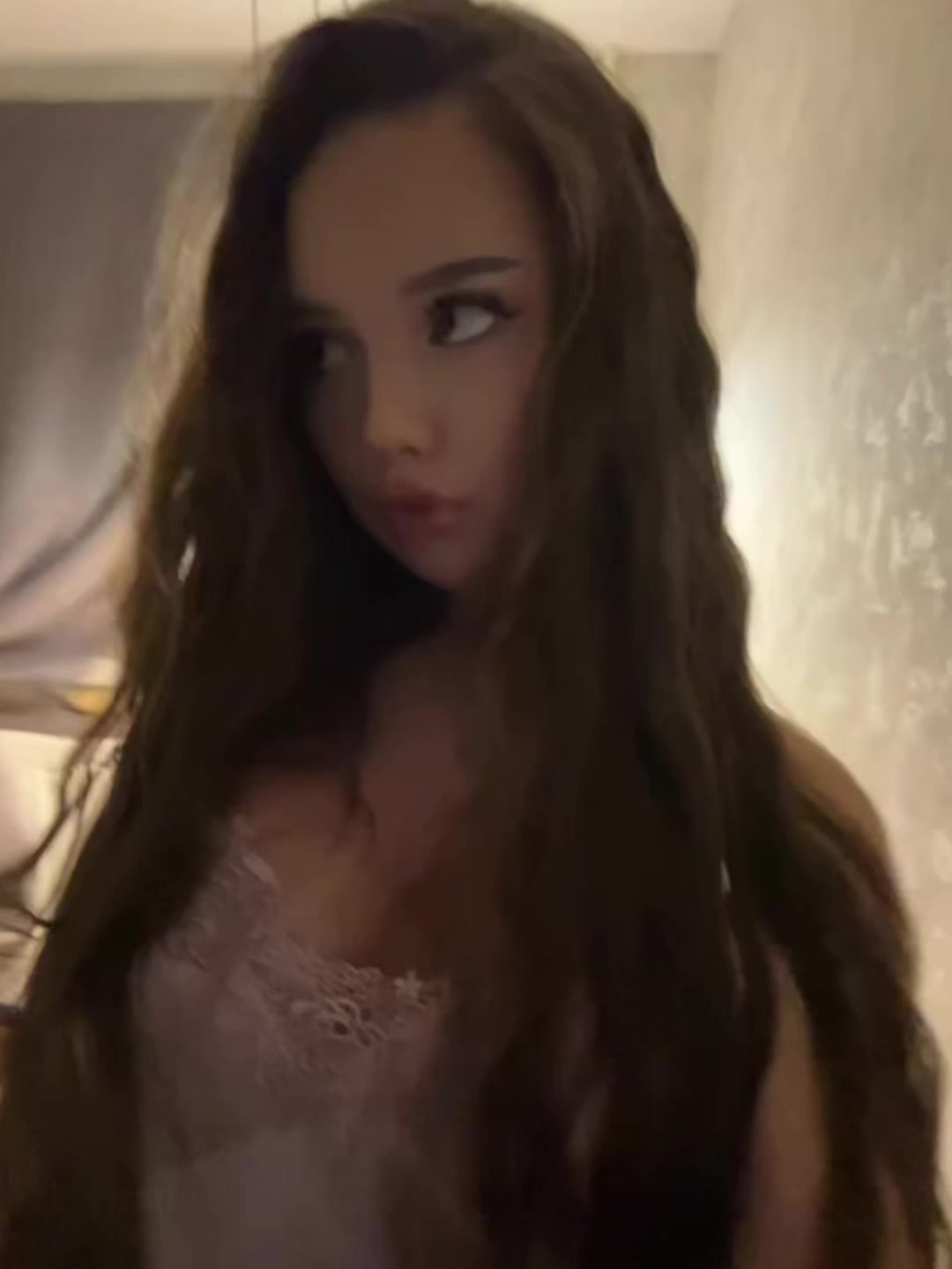 @𝒩