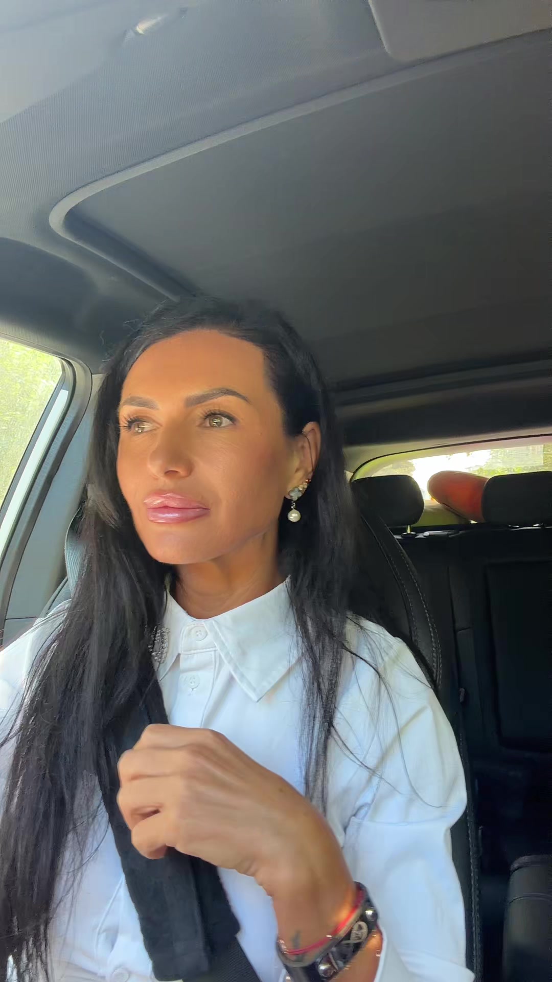 @Viorica
