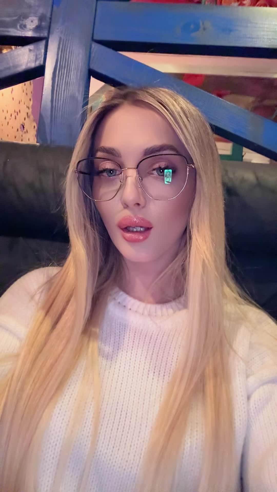 @v.vikaa.a