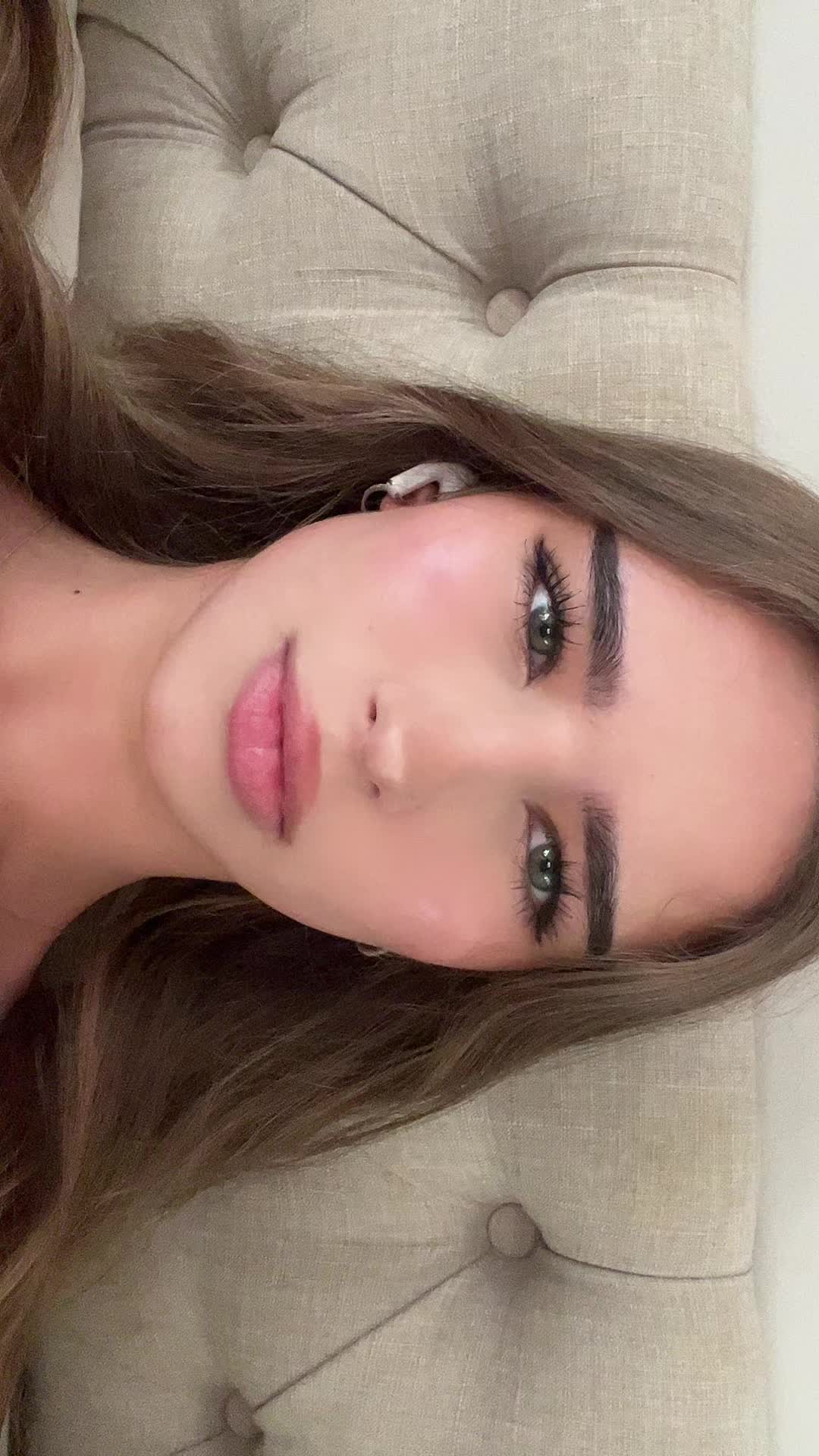 @lizka