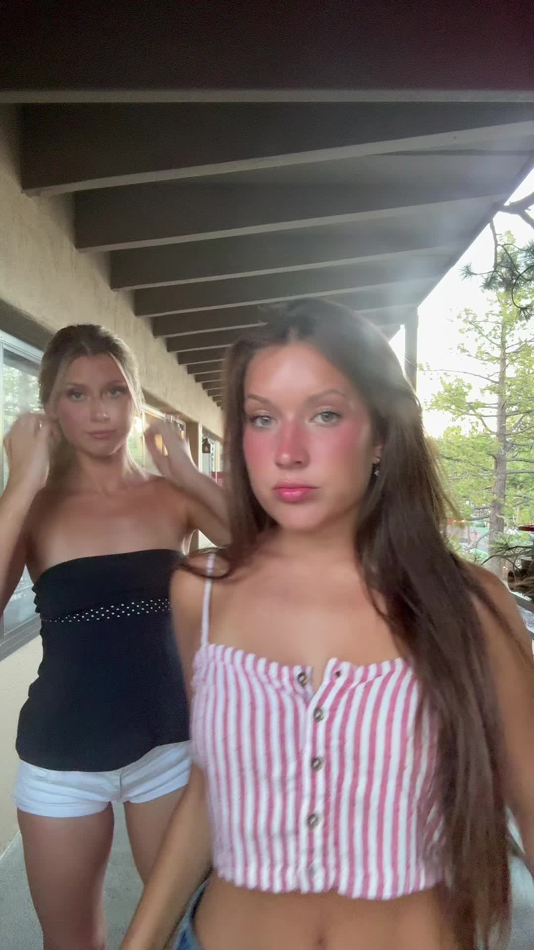 @Mo