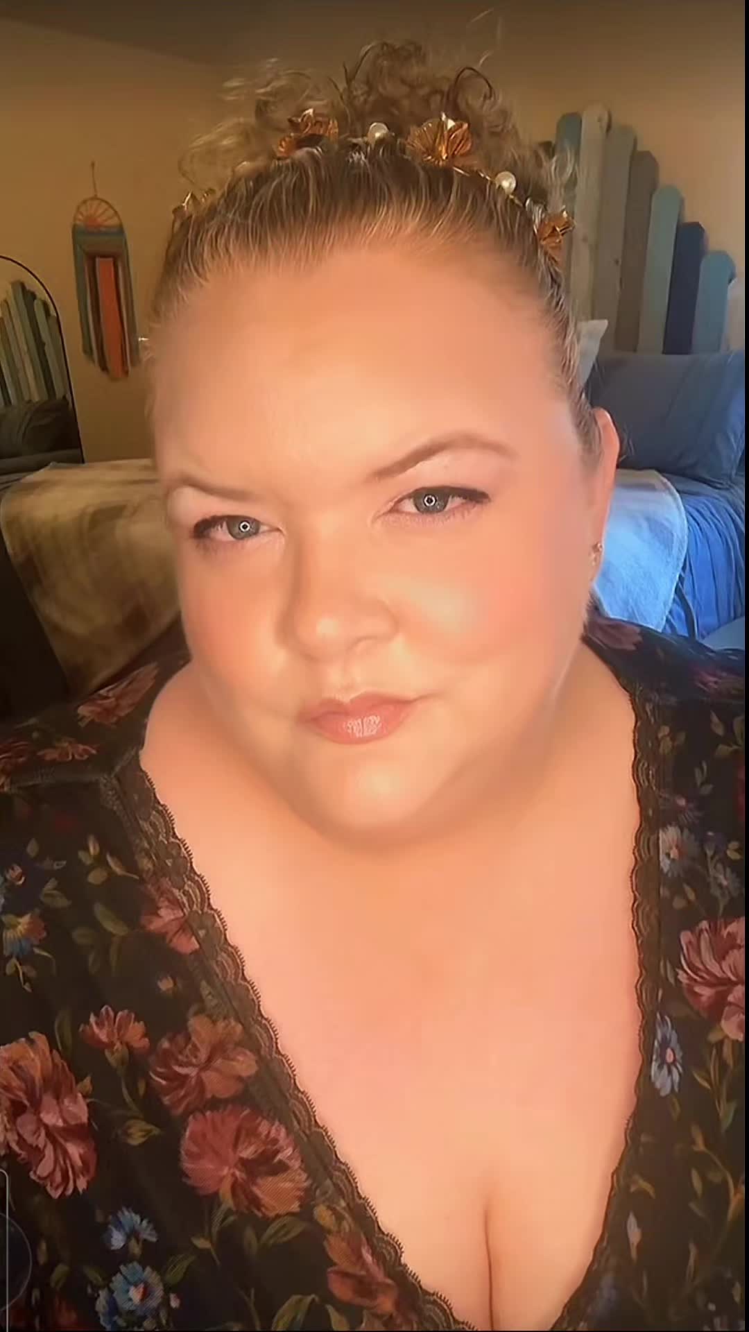 @CozyRosie 🧡⚚