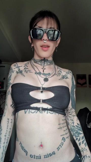 @🦂🖤♔♱A𝖓𝖌𝖎𝖊 𝕱𝖔𝖝♱♔🖤🦂
