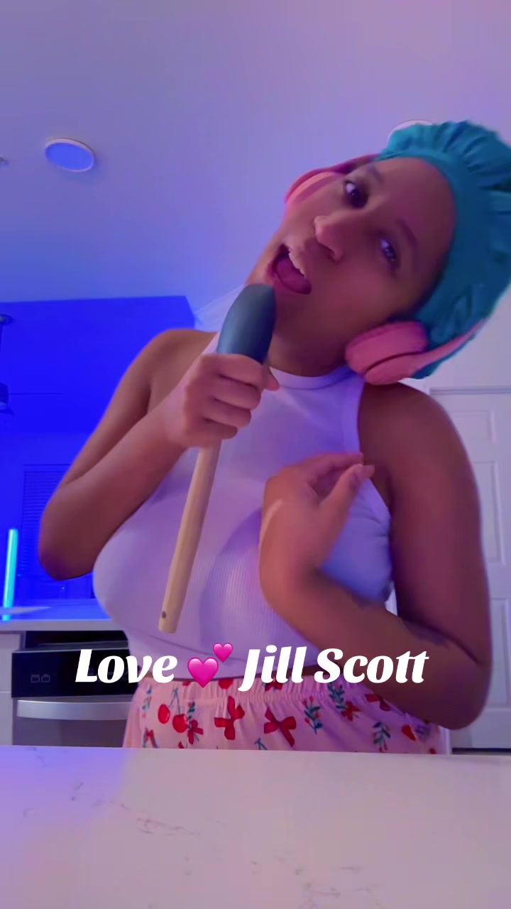 @lovelymika99