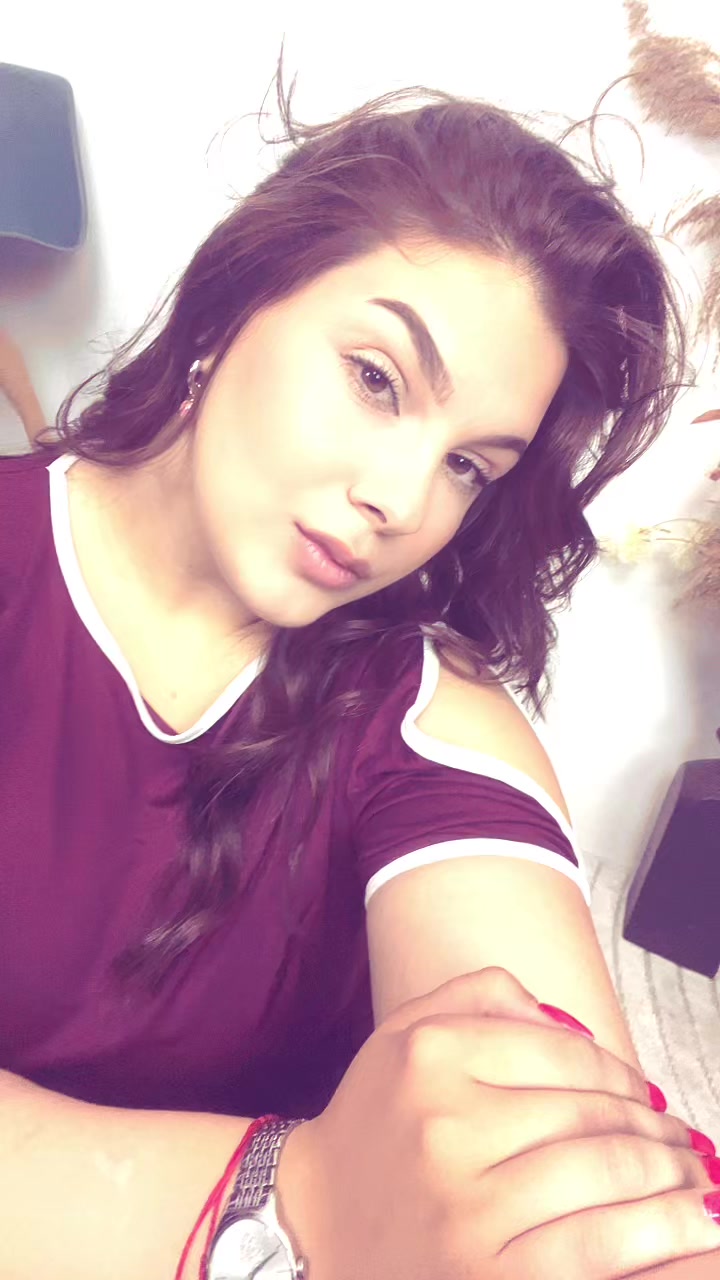 @Tzzomii