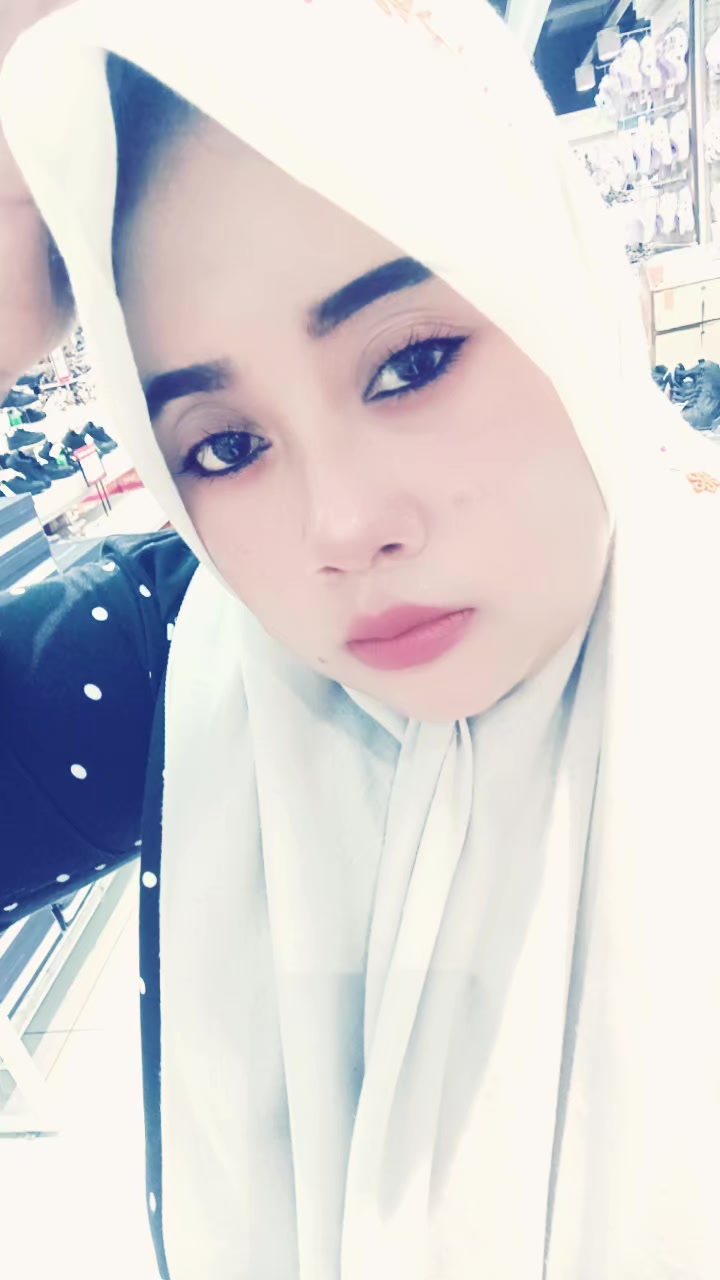 @Nayashoop