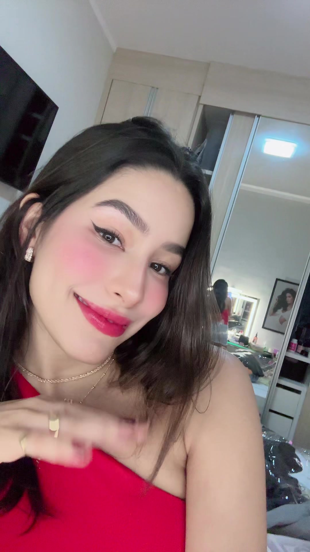 @Larissa Debortoli