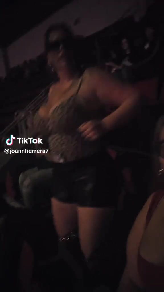@valorie_559