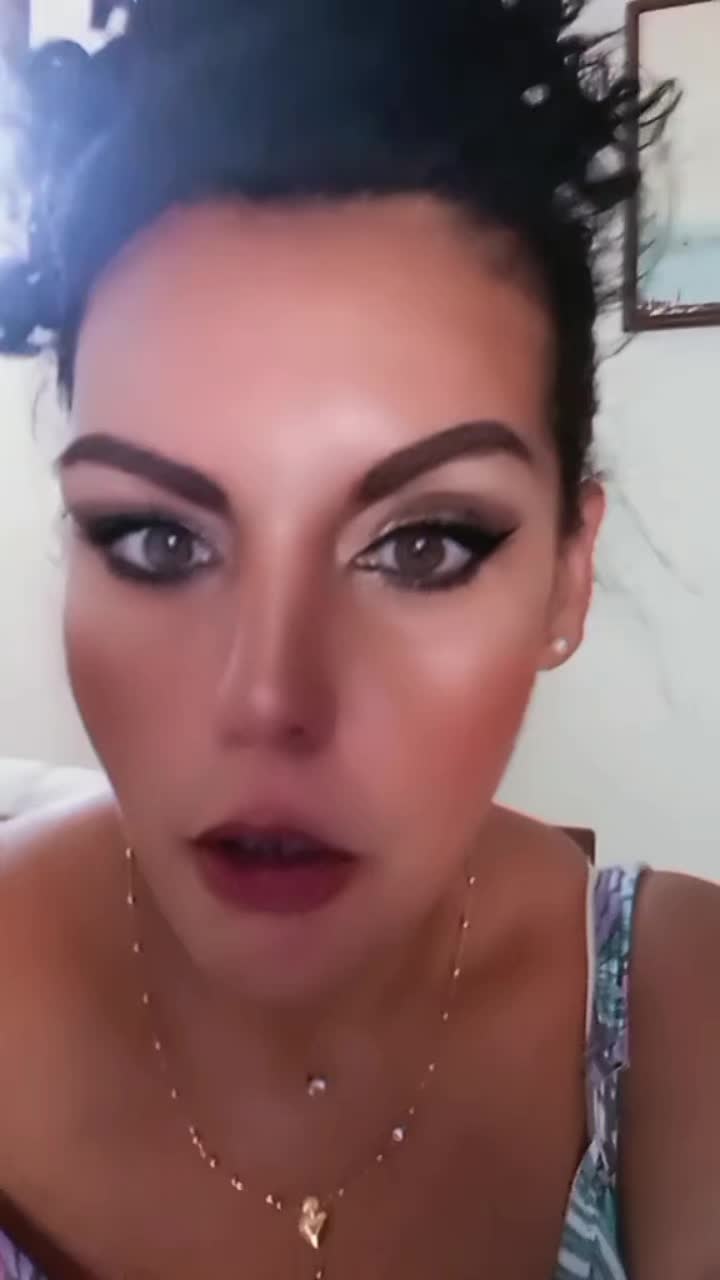 @Manuela