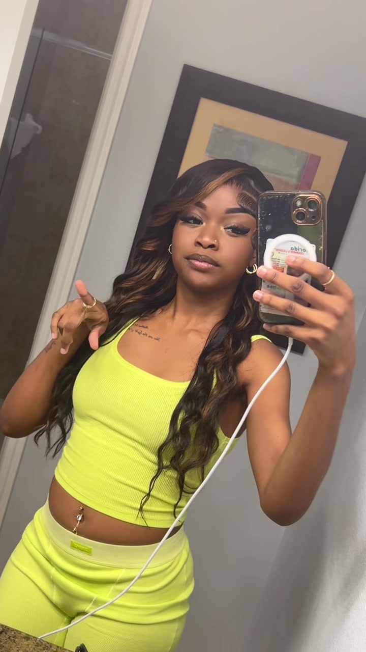 @Julie-Marié🦋