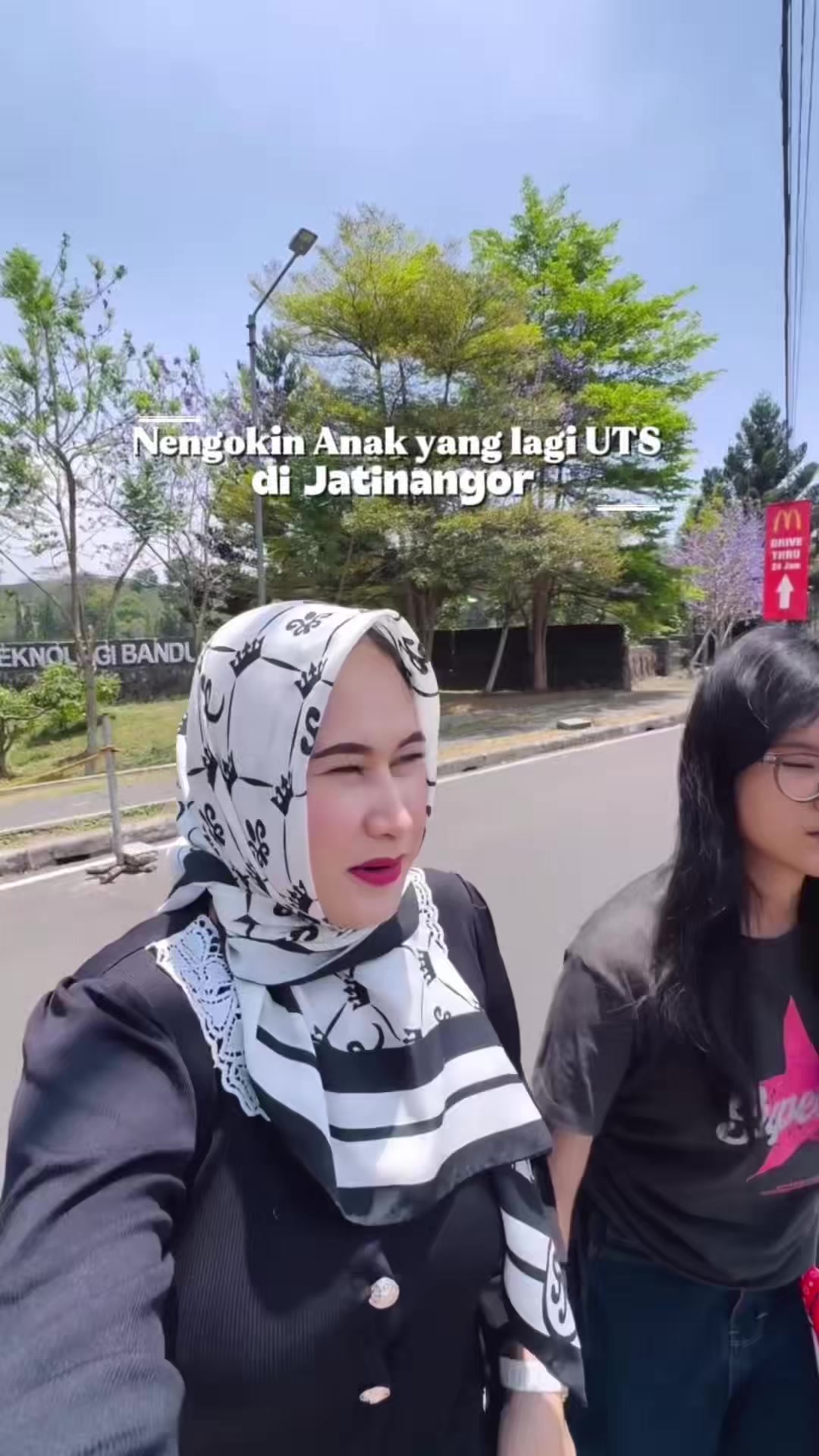@Mama Akbar Alicia