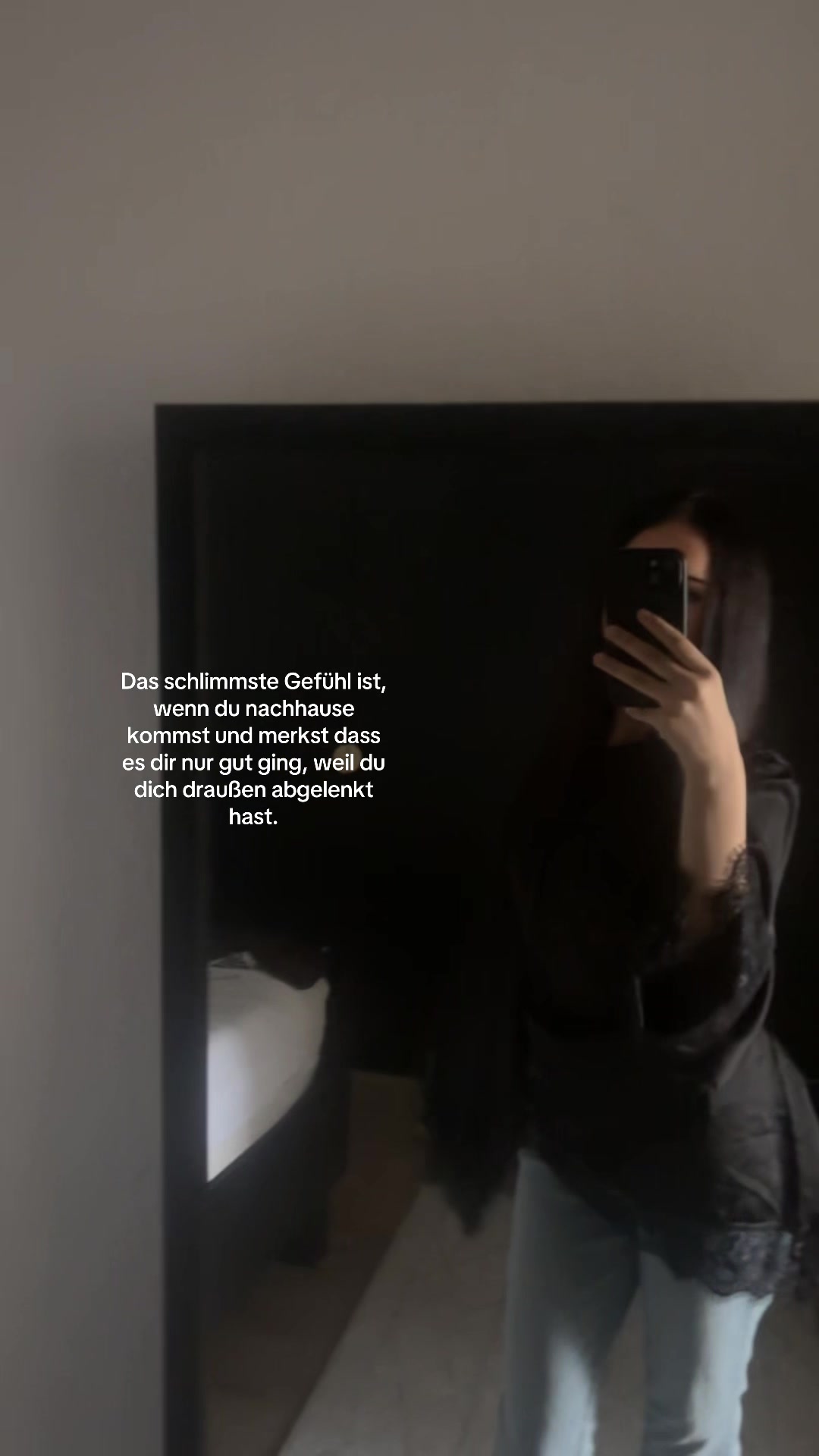 @𝒟‘