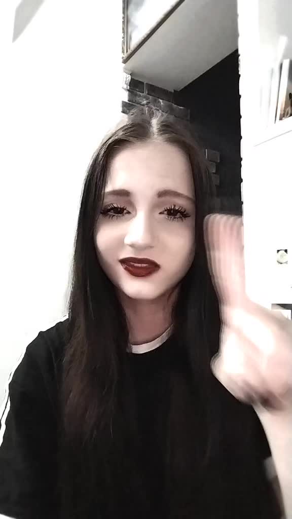 @чёрник 🖤