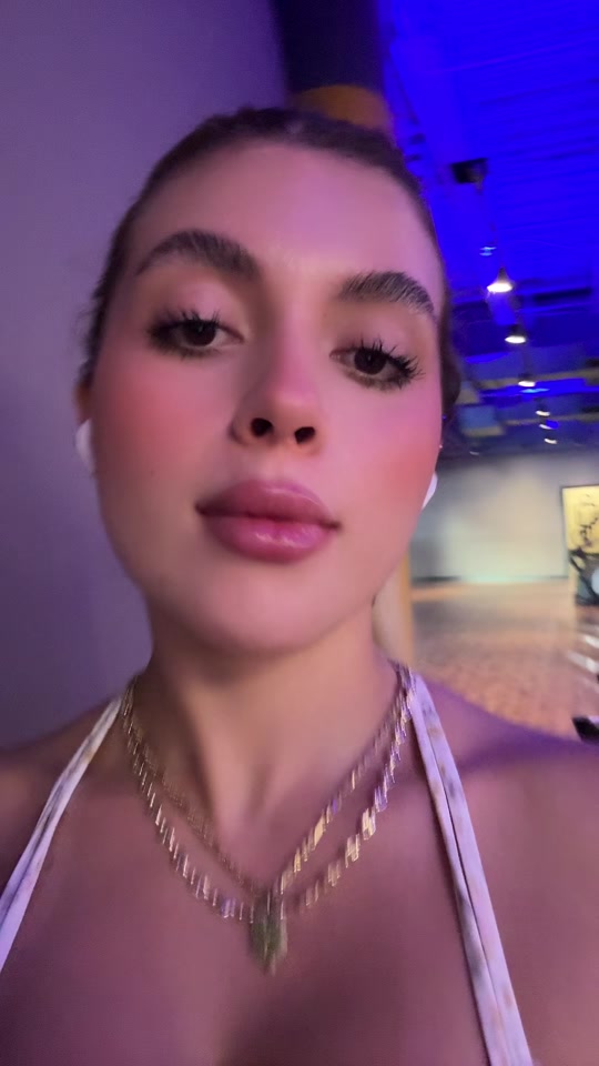 @isabella_lacolombiana