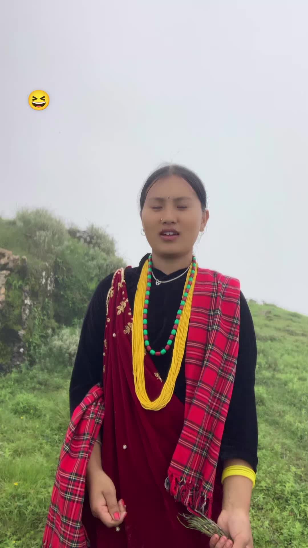 @🐼